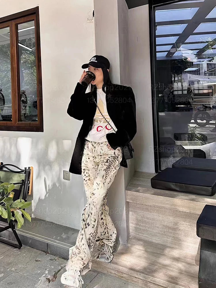 High-Waisted Wide Leg Jeans in Retro Leopard Print