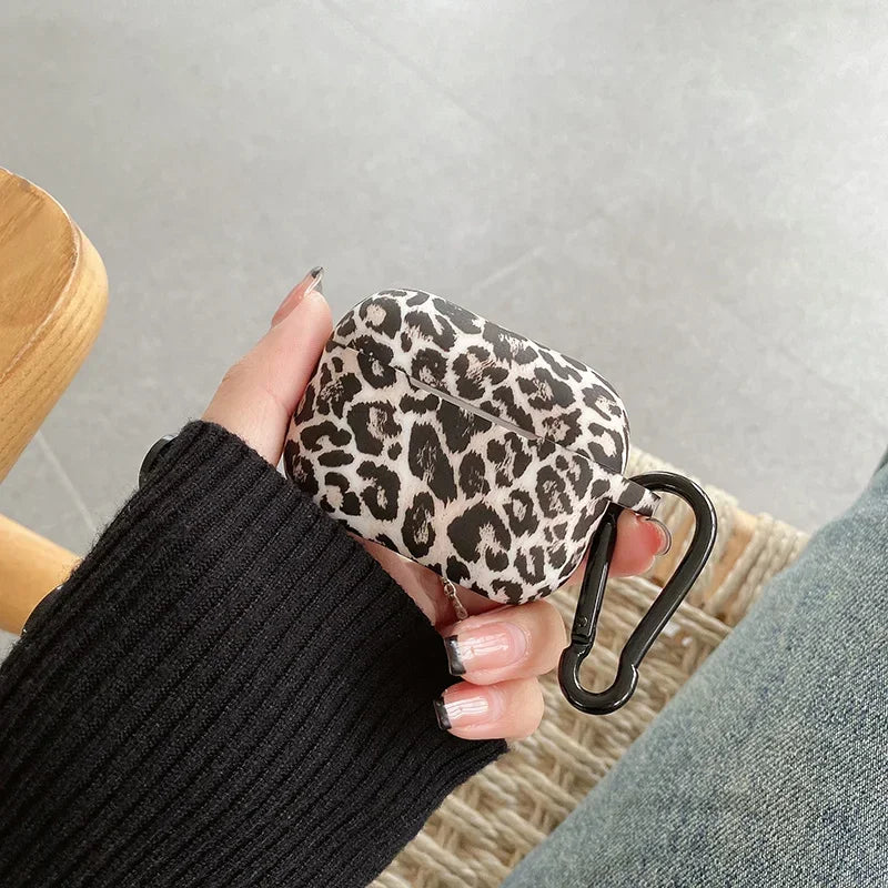 Leopard Print AirPods Case – Silicone Protective Cover with Hook