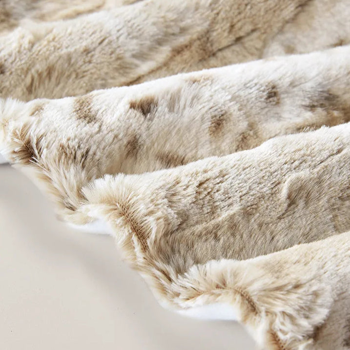 Luxury Thick Beige Leopard Print Winter Throw Blanket