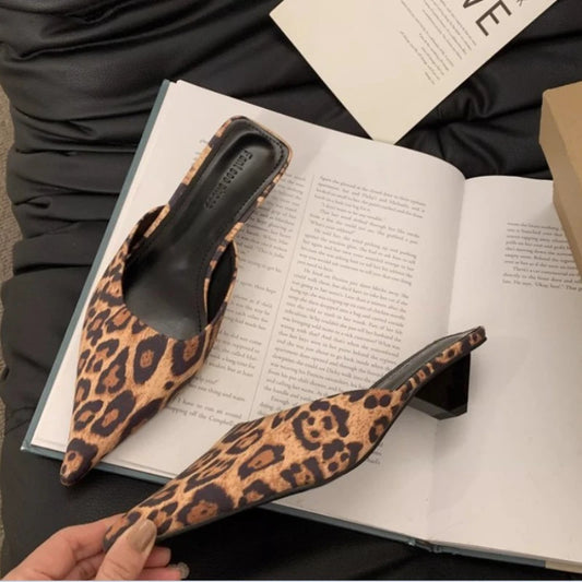 Leopard Print Pointed Toe Slip-On Mules