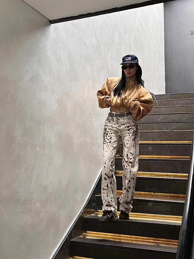 High-Waisted Wide Leg Jeans in Retro Leopard Print