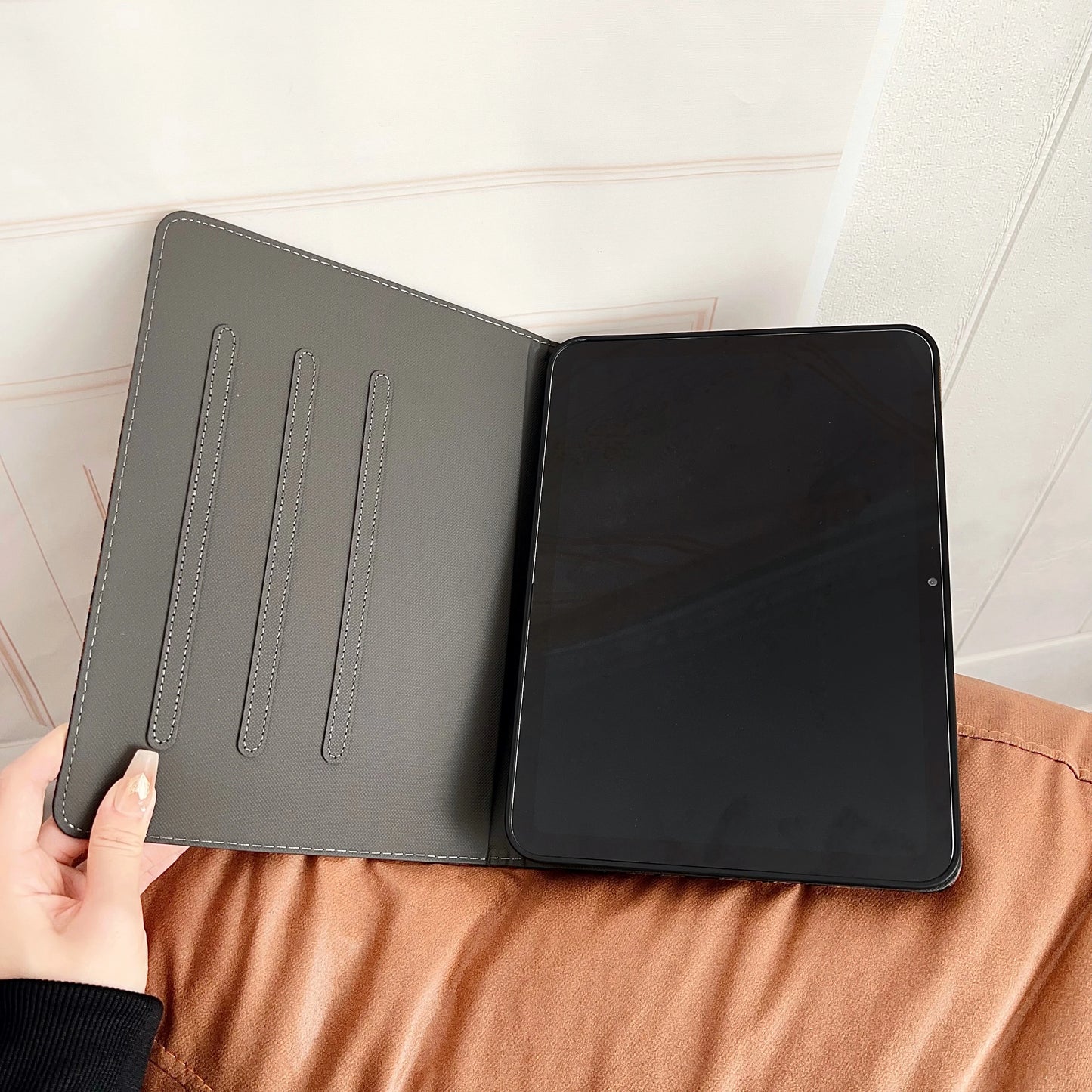 Leopard-Print 3-Fold iPad Case