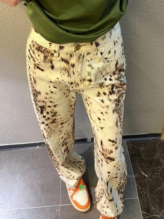 High-Waisted Wide Leg Jeans in Retro Leopard Print