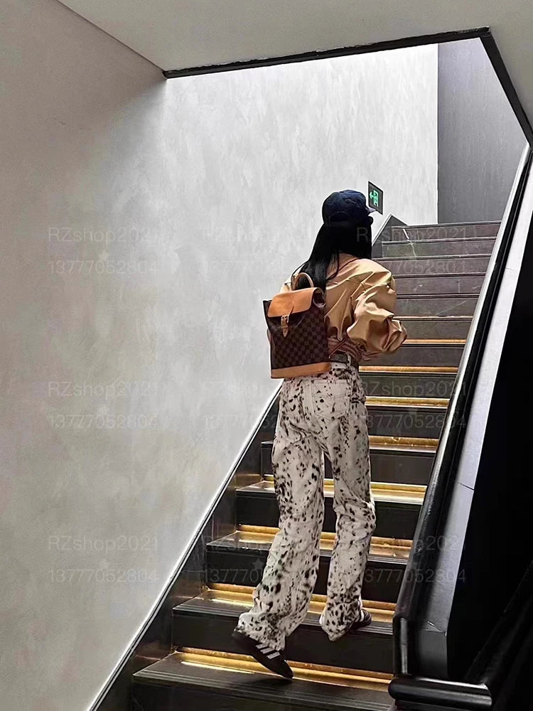High-Waisted Wide Leg Jeans in Retro Leopard Print